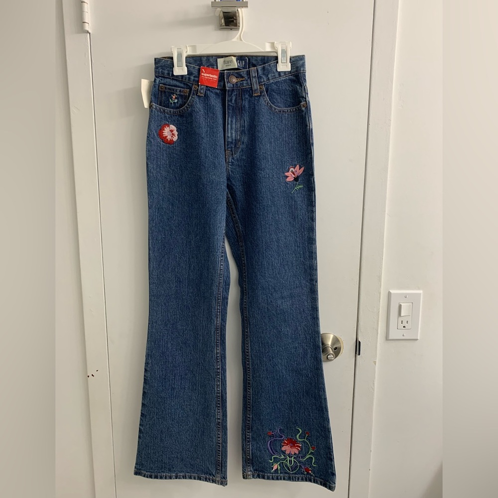 Vintage GAP embroidered flared jeans
